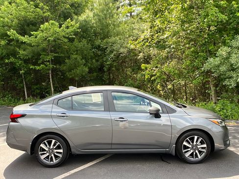Used 2025 Nissan Versa SV w/ Trunk Package FWD image 6