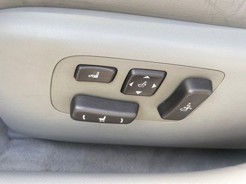 Used 2008 Lexus LS 460 image 33