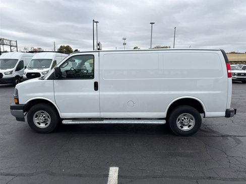 Used 2024 Chevrolet Express 2500 w/ Driver Convenience Package image 6