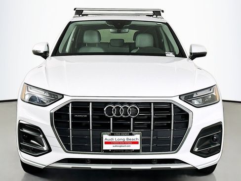 Used 2023 Audi Q5 2.0T Premium w/ Convenience Package AWD/4WD image 2