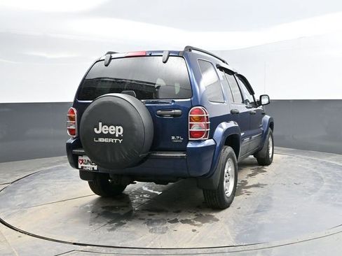 Used 2004 Jeep Liberty Limited w/ Trailer Tow Group image 8