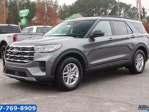 New 2026 Ford Explorer Active image 3