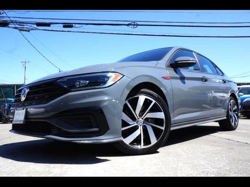 Used 2019 Volkswagen Jetta GLI image 18