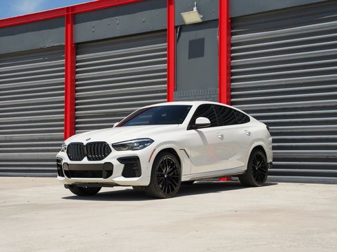 Used 2023 BMW X6 xDrive40i w/ M Sport Package AWD/4WD image 1