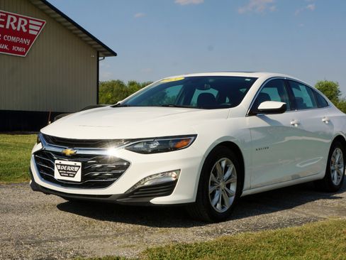 Used 2024 Chevrolet Malibu LT image 2