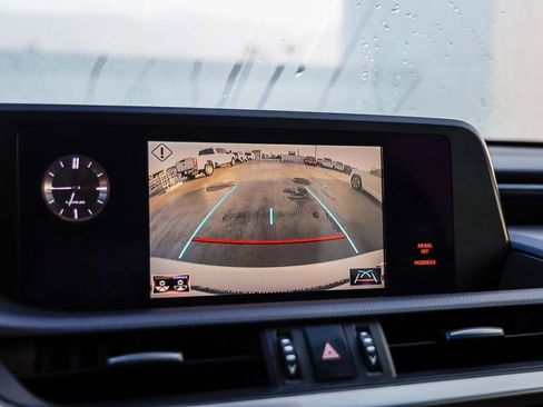 Used 2021 Lexus ES 250 w/ Premium Package image 29