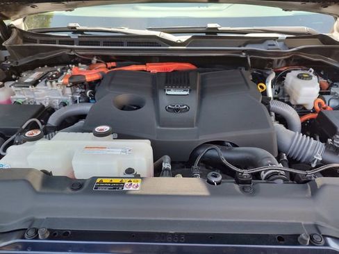 Used 2024 Toyota Tundra Limited RWD image 33