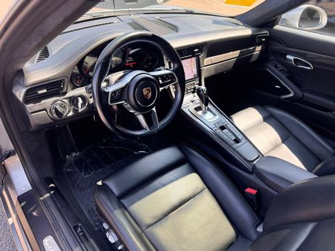 Used 2019 Porsche 911 Carrera 4S AWD/4WD image 15