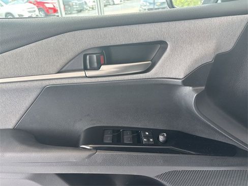 Used 2025 Toyota Camry LE image 20