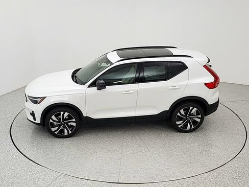 New 2026 Volvo XC60 B5 Ultra w/ Climate Package AWD/4WD image 36