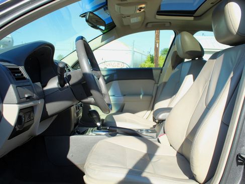 Used 2010 Ford Fusion Hybrid FWD image 14