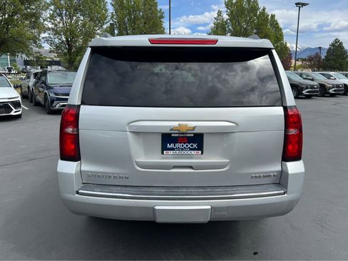 Used 2020 Chevrolet Suburban Premier AWD/4WD image 9