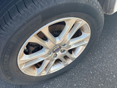 Used 2014 Volvo XC60 3.2 w/ Protection Package image 17