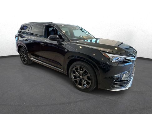 New 2026 Lexus TX 500h image 1