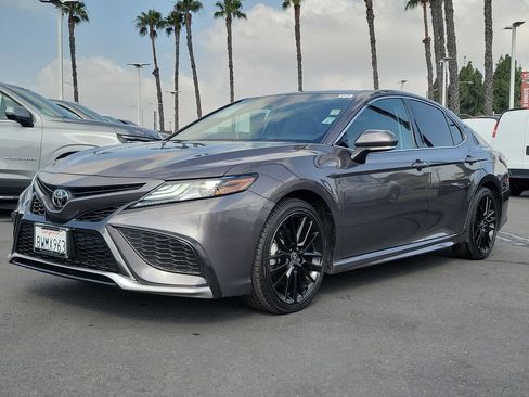 Used 2021 Toyota Camry XSE FWD image 27