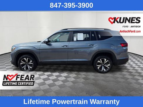 Used 2024 Volkswagen Atlas SE AWD/4WD image 4