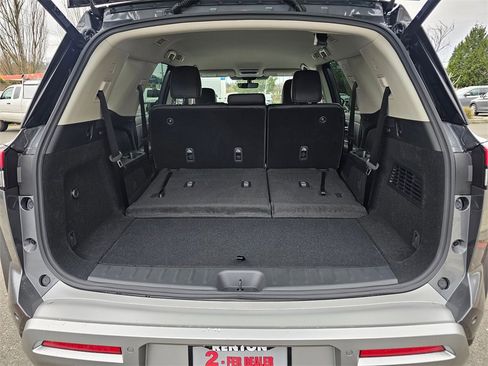 New 2025 Nissan Pathfinder SL w/ Lighting Package (N92) image 9