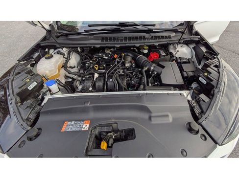 Certified 2024 Ford Edge SEL image 31
