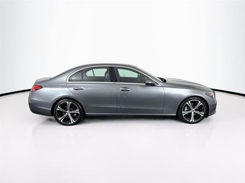Used 2022 Mercedes-Benz C 300 Sedan image 5