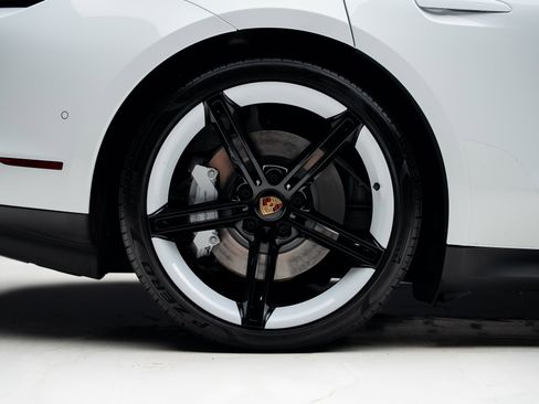 Used 2021 Porsche Taycan Turbo w/ Premium Package image 34