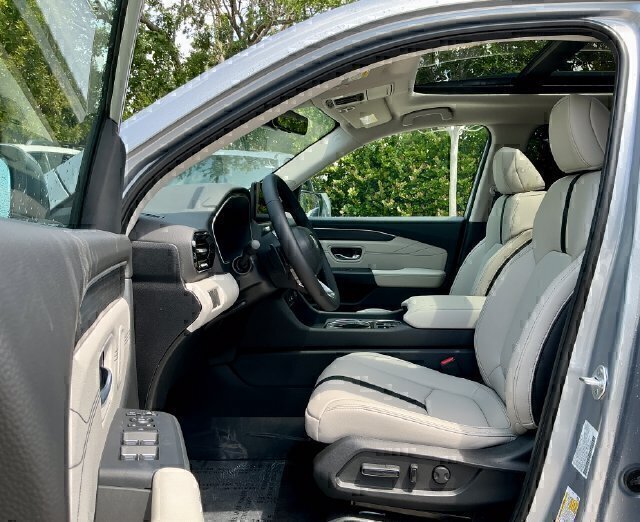 New 2026 Honda Pilot Touring image 8