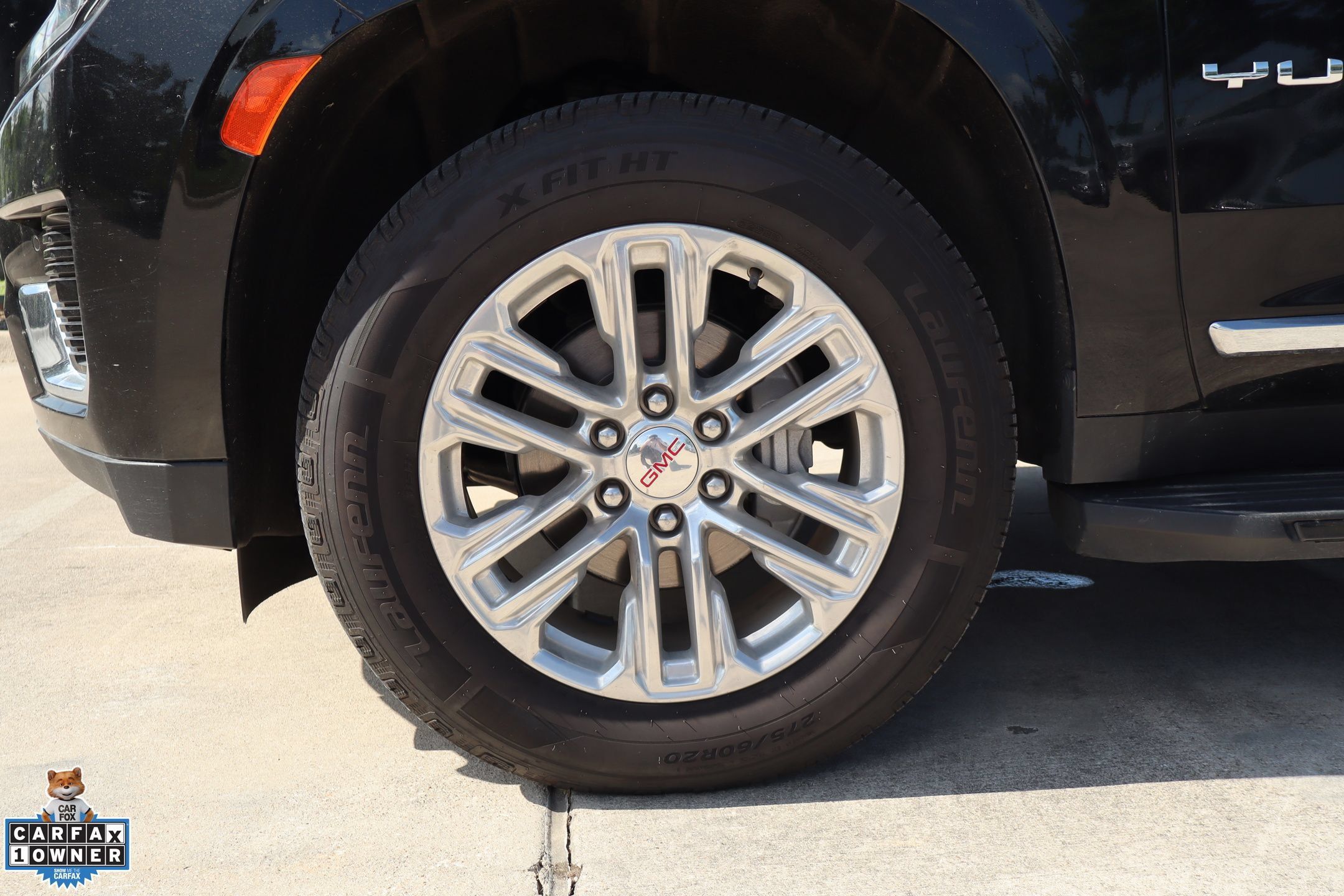 Used 2024 GMC Yukon SLT AWD/4WD image 11