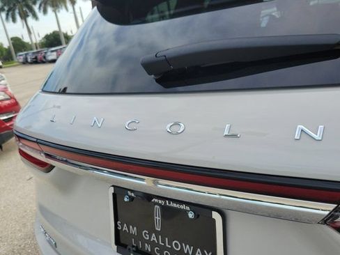 Certified 2024 Lincoln Corsair Reserve FWD image 7