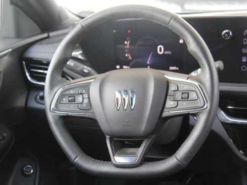 Used 2026 Buick Envista Sport Touring w/ Convenience I Package FWD image 11
