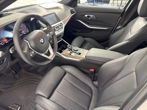 Used 2019 BMW 330i xDrive Sedan w/ Premium Package image 13