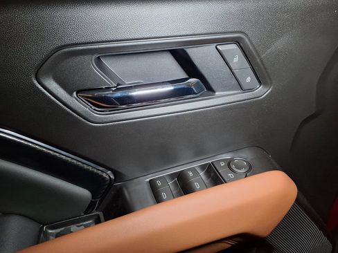 New 2026 GMC Canyon AT4 w/ Technology Plus Package AWD/4WD image 16