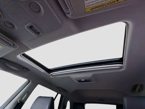 Used 2012 Suzuki Grand Vitara Limited image 15