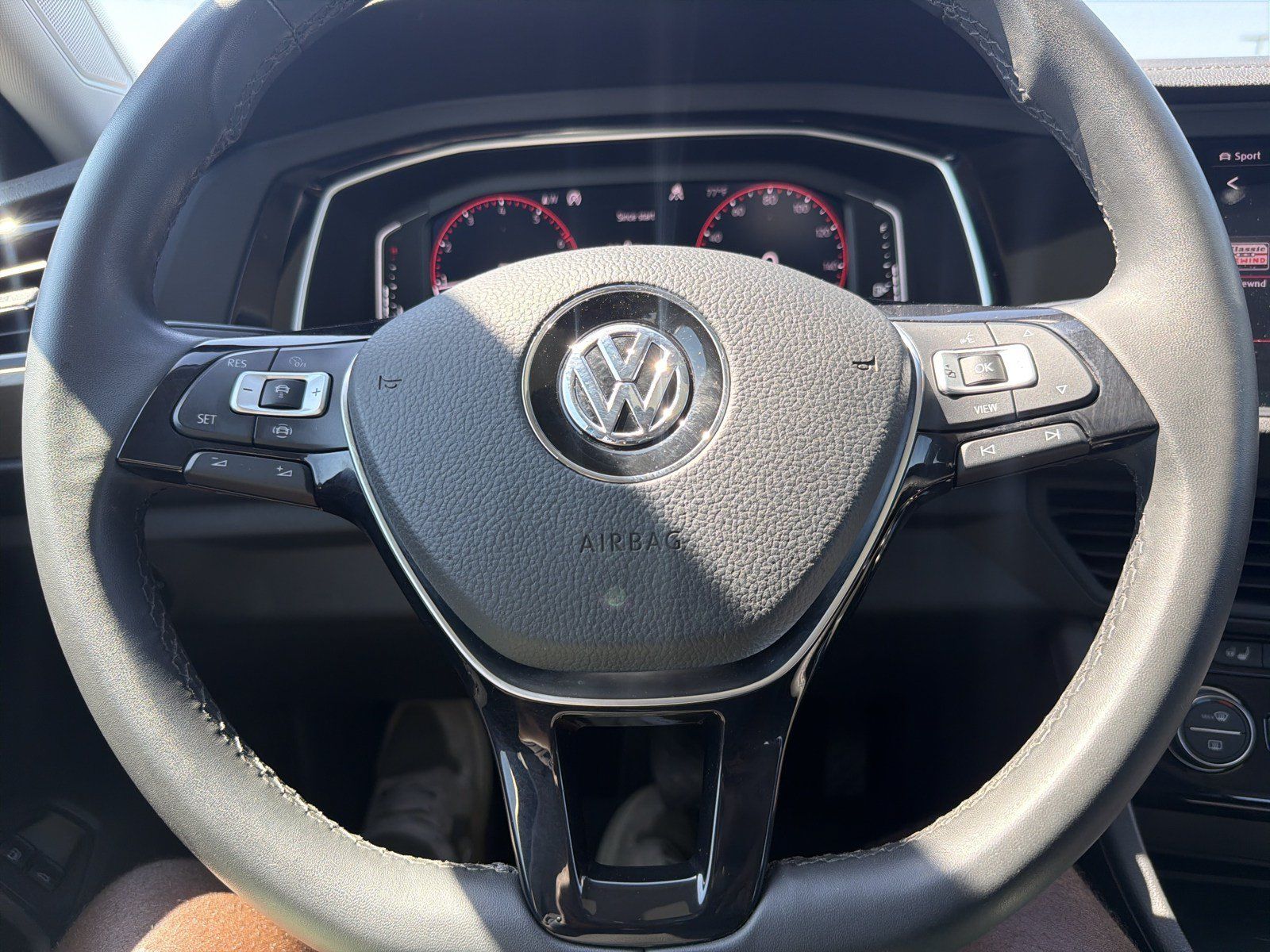 Used 2020 Volkswagen Jetta SEL Premium FWD image 26