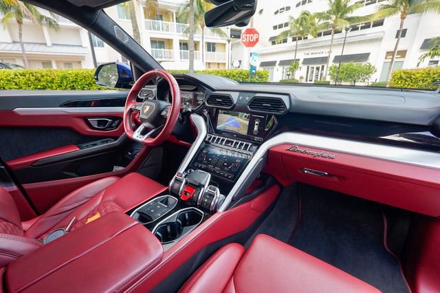 Used 2022 Lamborghini Urus AWD/4WD image 86