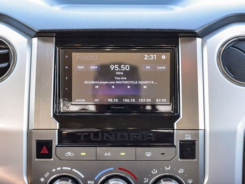 Used 2018 Toyota Tundra SR5 image 17