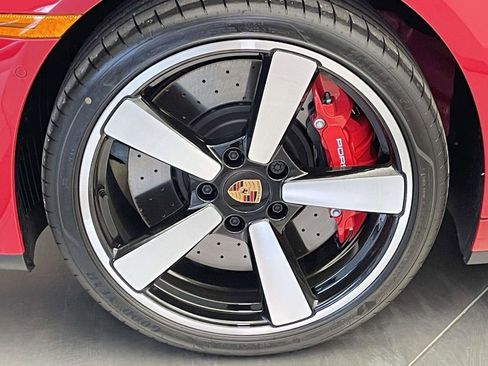 Used 2025 Porsche 911 Carrera S image 11