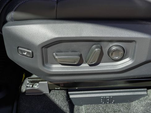 New 2026 Toyota Tundra Platinum w/ TRD Off-Road Package image 17