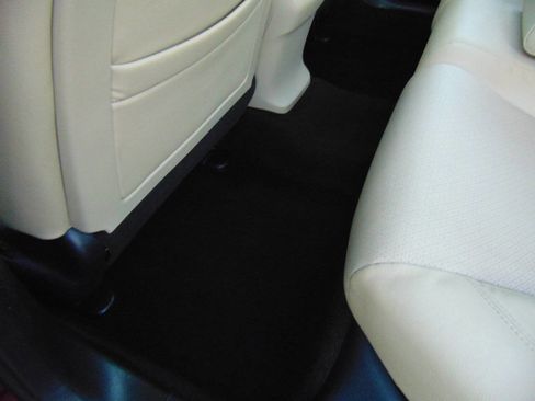 Used 2013 Honda Accord Touring image 9