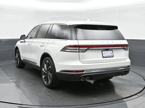 Used 2020 Lincoln Aviator Reserve w/ Equipment Group 202A image 5
