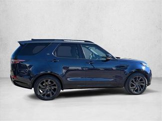 Used 2017 Land Rover Discovery HSE video 2