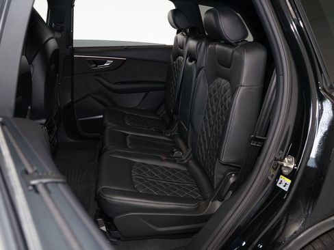 Used 2023 Audi SQ7 Prestige AWD/4WD image 17