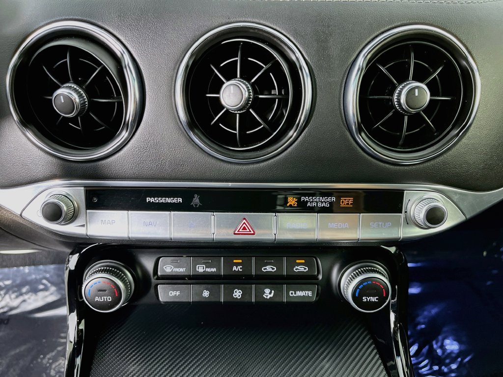 Used 2022 Kia Stinger GT2 RWD image 19