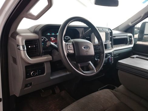 Used 2023 Ford F250 XLT AWD/4WD image 24