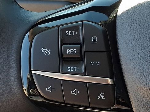 Used 2024 Ford Escape Platinum image 22