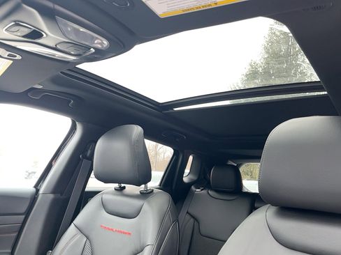 New 2026 Jeep Compass Trailhawk w/ Sun, Sound & Navigation Group image 15