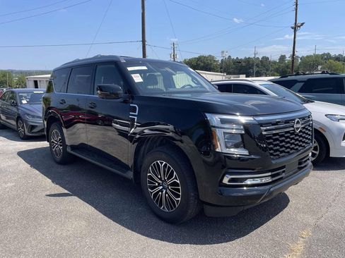Used 2025 Nissan Armada Platinum w/ Convenience Package AWD/4WD image 1
