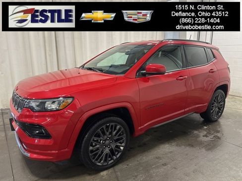 Used 2023 Jeep Compass Limited image 1