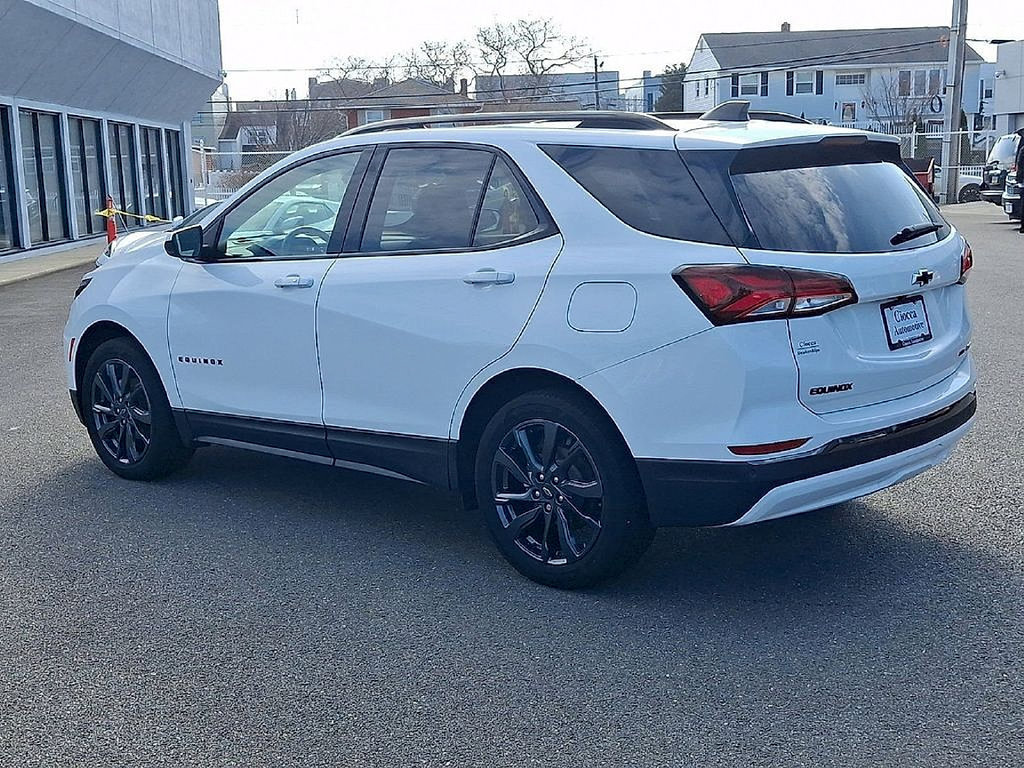 Used 2022 Chevrolet Equinox RS AWD/4WD image 8