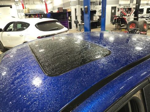 Used 2021 Hyundai Elantra SEL w/ Convenience + Premium Package image 12