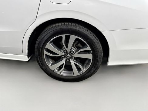 Used 2023 Honda Odyssey Touring image 9