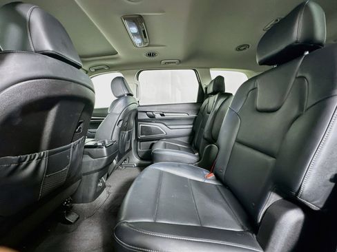 Used 2025 Kia Telluride S AWD/4WD image 29